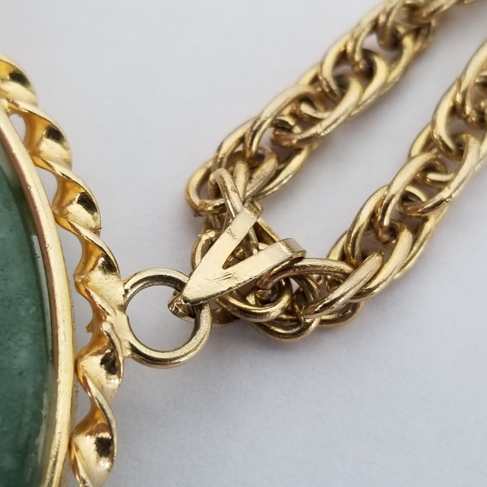 Relisted -vintage Chinese Jade blessing koi fish necklace gold tone goldfish - Picture 14 of 17